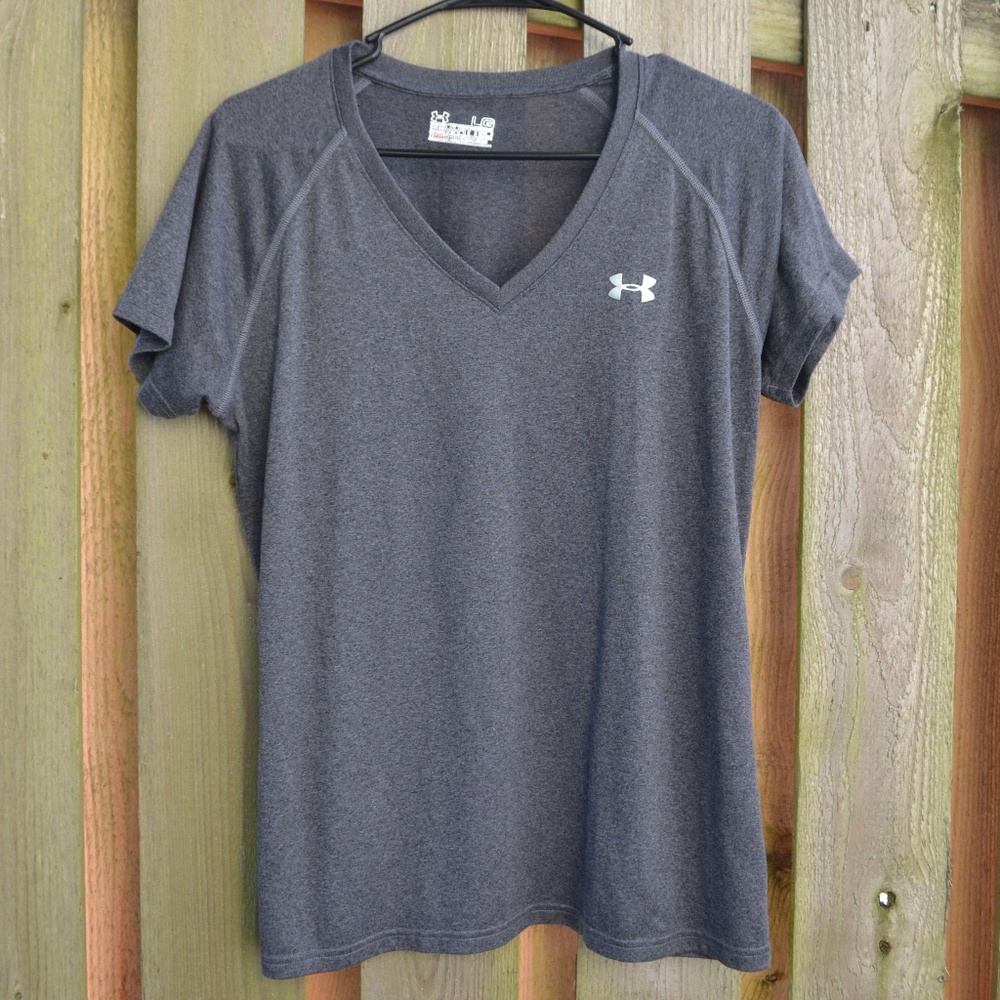 Gray Underarmour T-Shirt